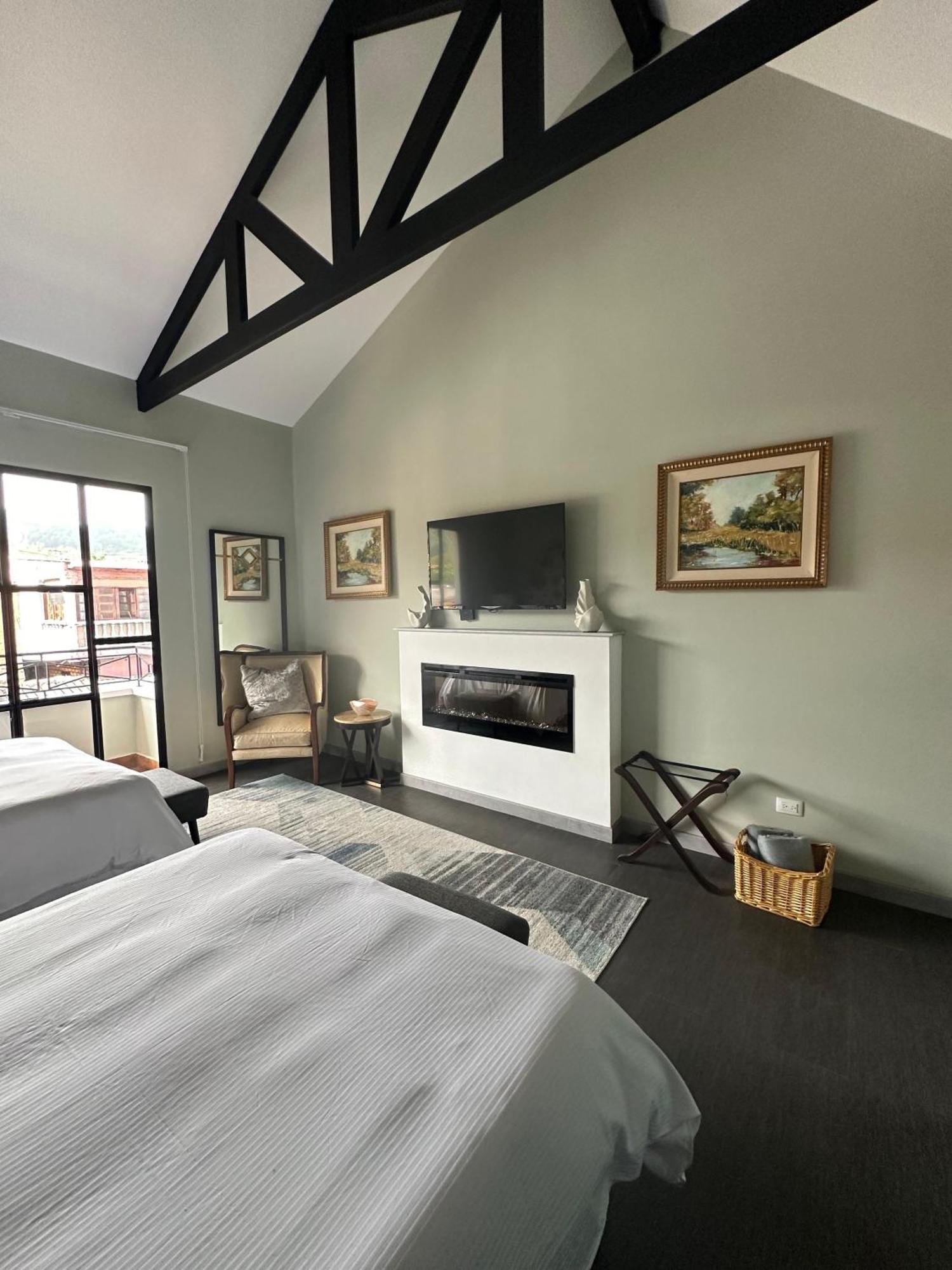 ואייה דה אנחלס Boutique Hotel La Casona מראה חיצוני תמונה